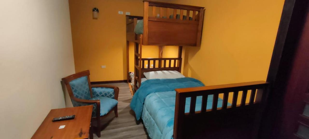 Hostal Dulce Hogar Латакунга Экстерьер фото