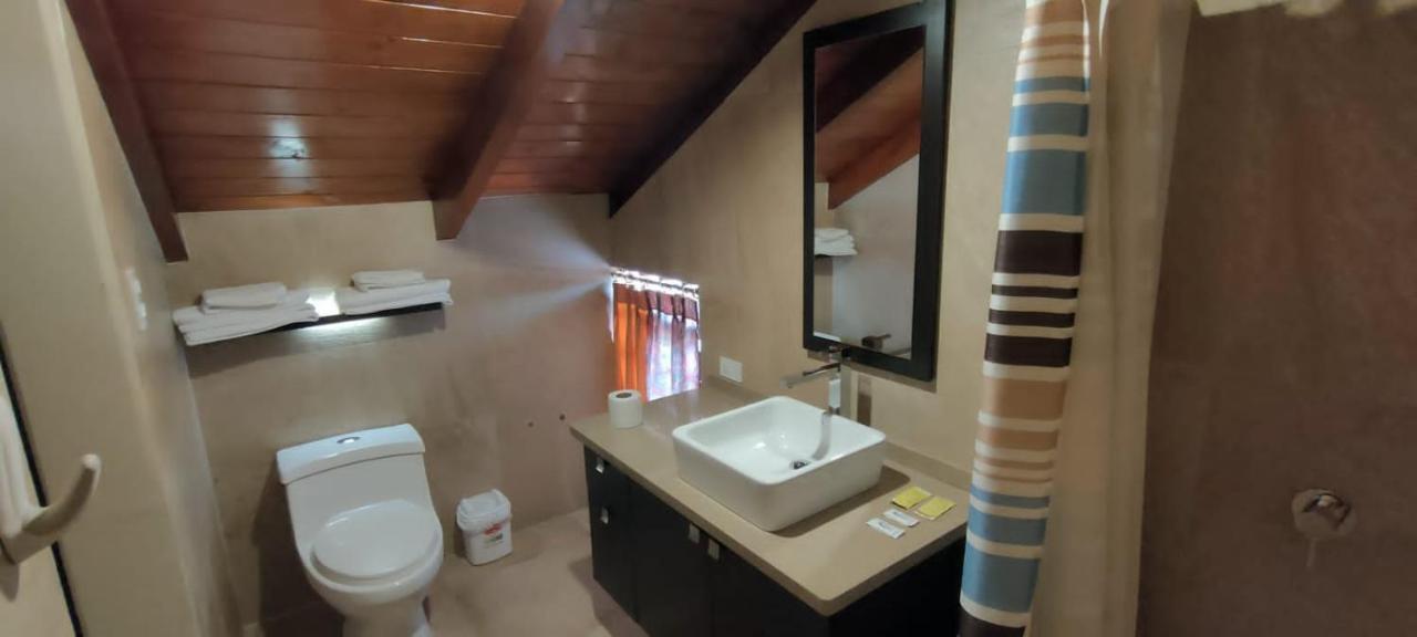 Hostal Dulce Hogar Латакунга Экстерьер фото