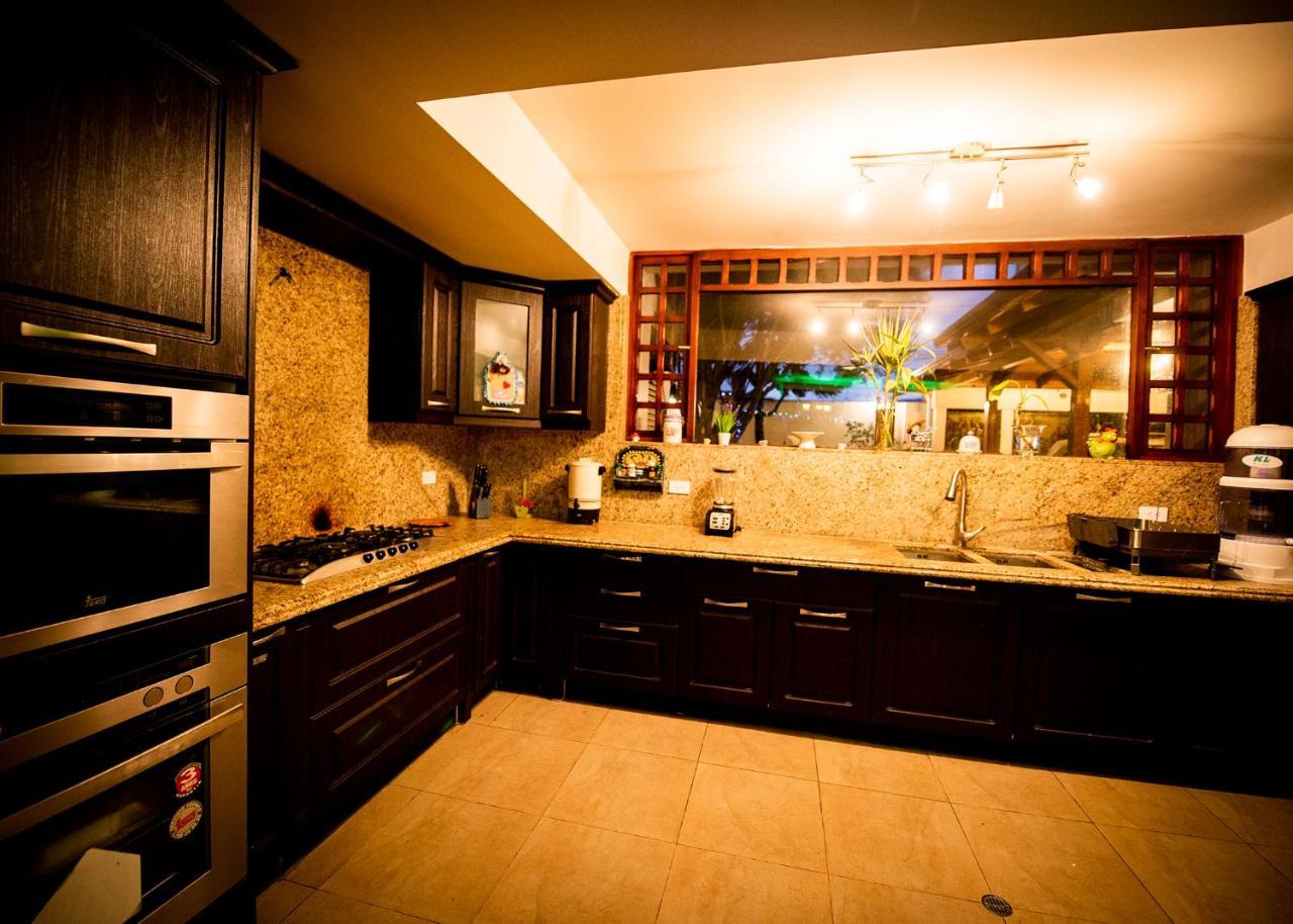 Hostal Dulce Hogar Латакунга Экстерьер фото